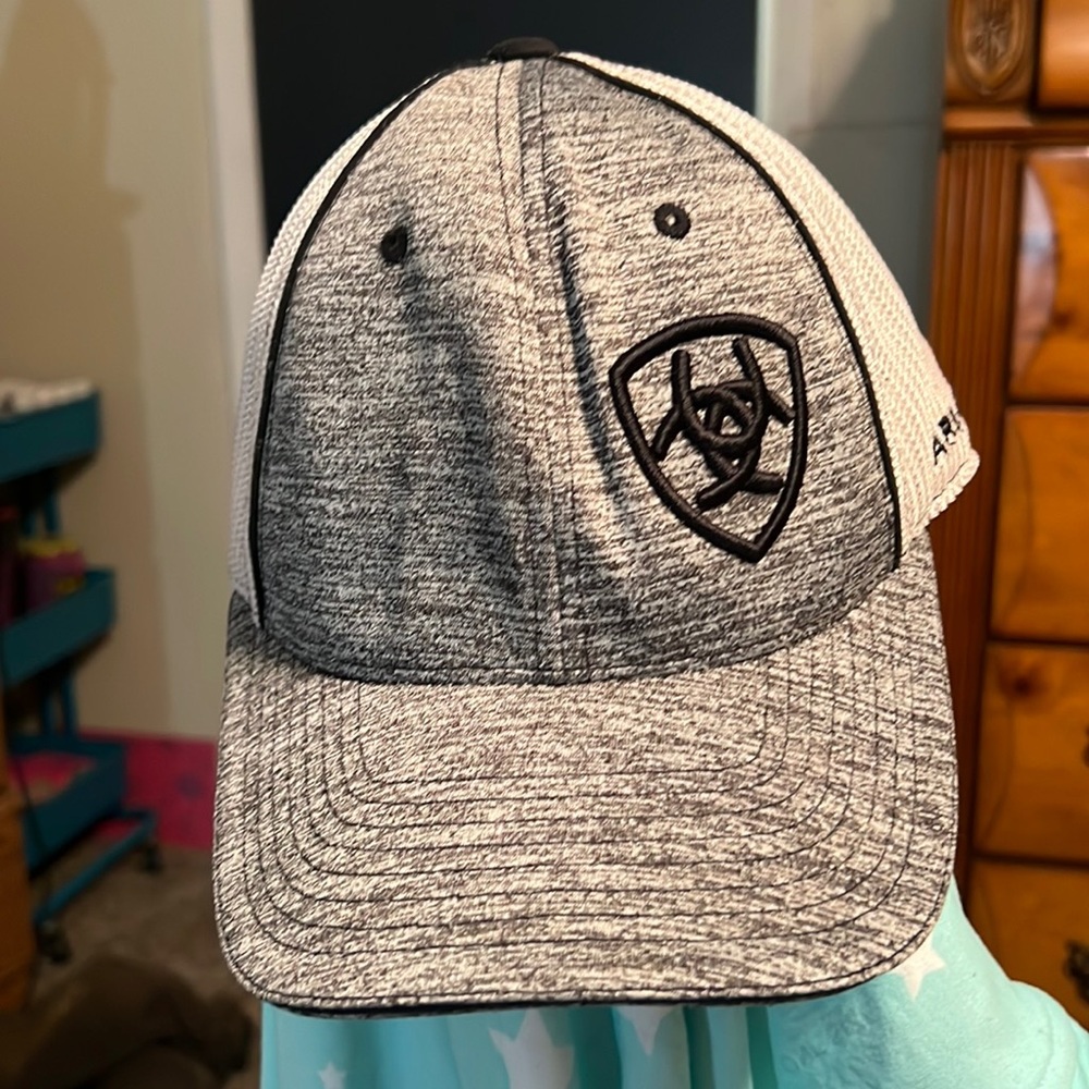 Arita hat